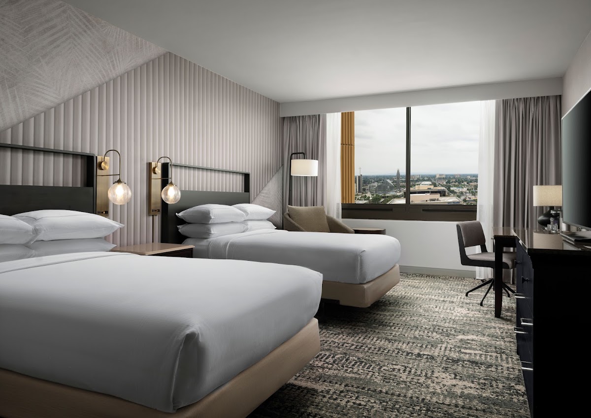Hotel Fera Anaheim, a DoubleTree by Hilton — photo 3
