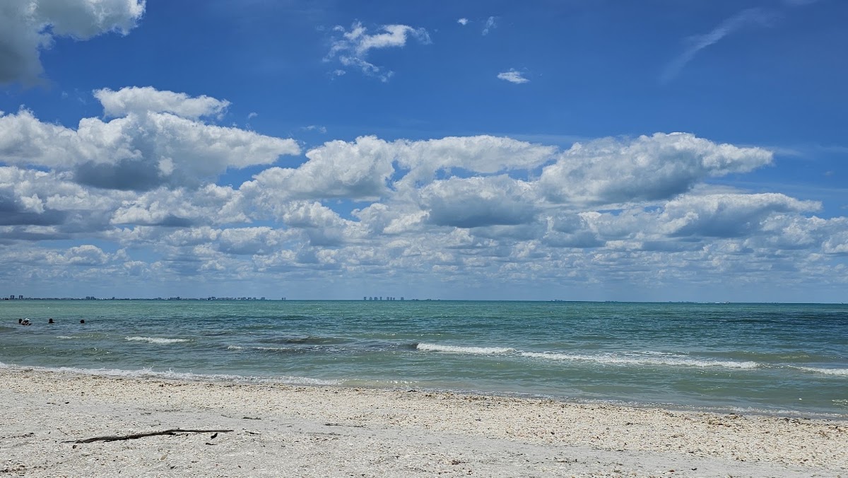 Sandalfoot Beachfront Condominium — photo 5