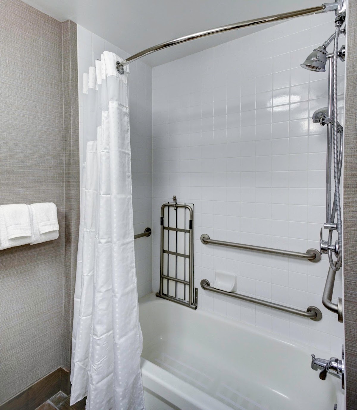 Holiday Inn Savannah Historic District by IHG — photo 5