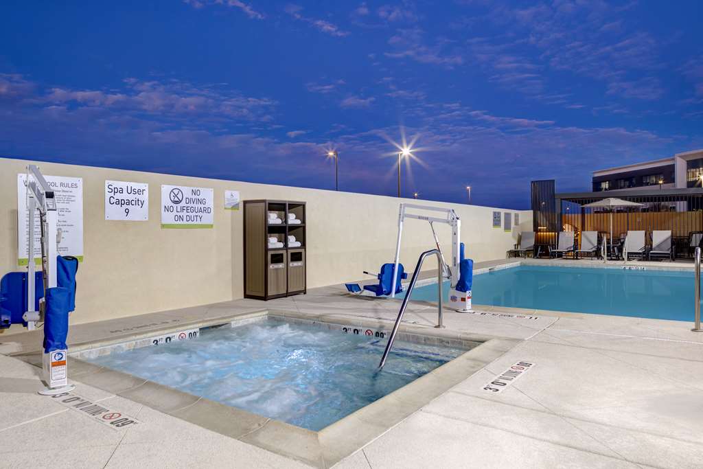 Home2 Suites by Hilton Las Vegas I-215 Curve — photo 4