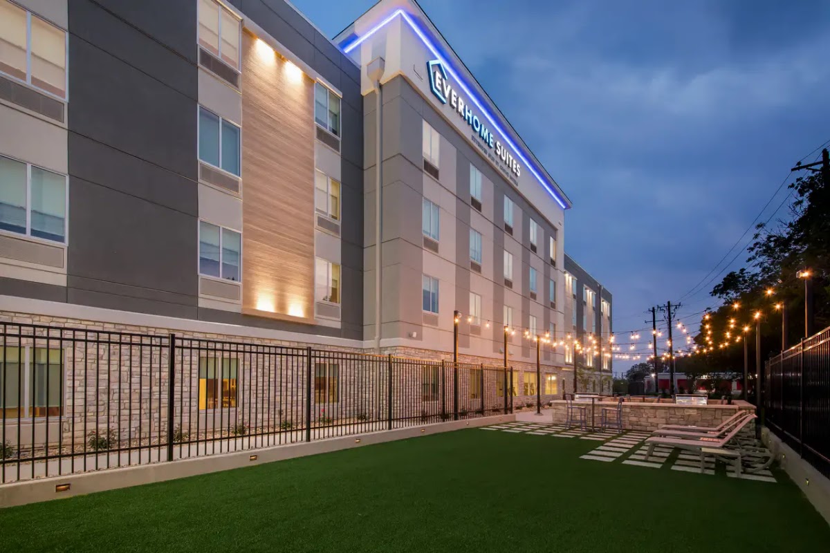 Everhome Suites Georgetown - Austin — photo 1