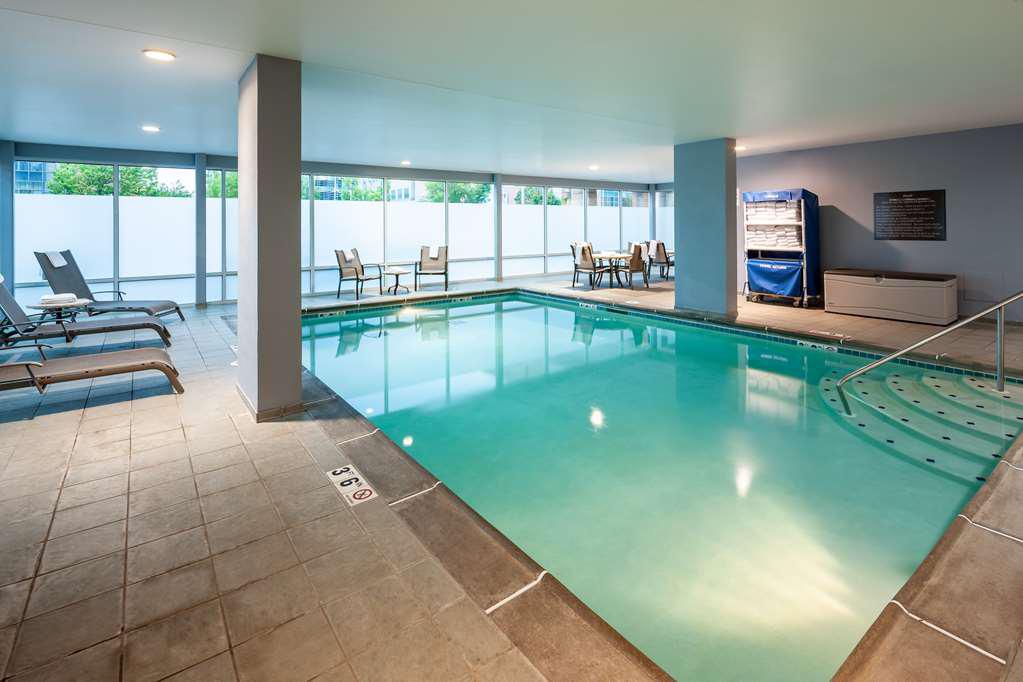 Hampton Inn & Suites St. Louis at Forest Park — photo 4