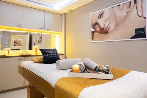 Renaissance Aix-en-Provence Hotel — photo 3