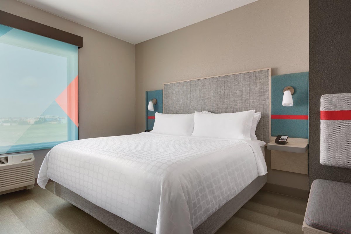 avid hotel Elkhart North by IHG — photo 3