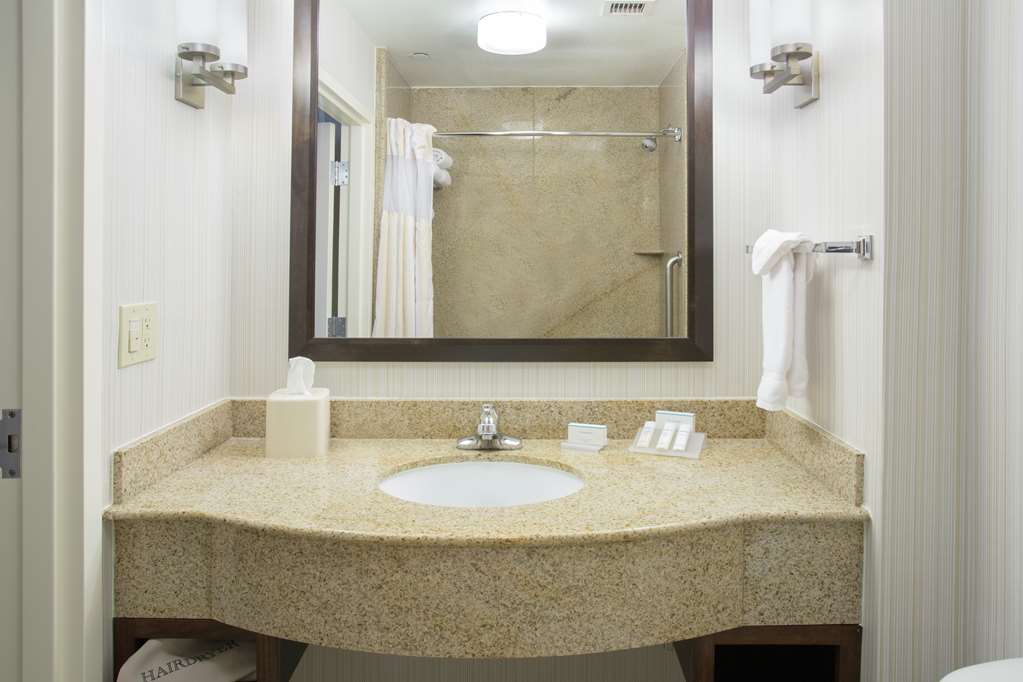 Hilton Garden Inn Phoenix/Avondale — photo 5