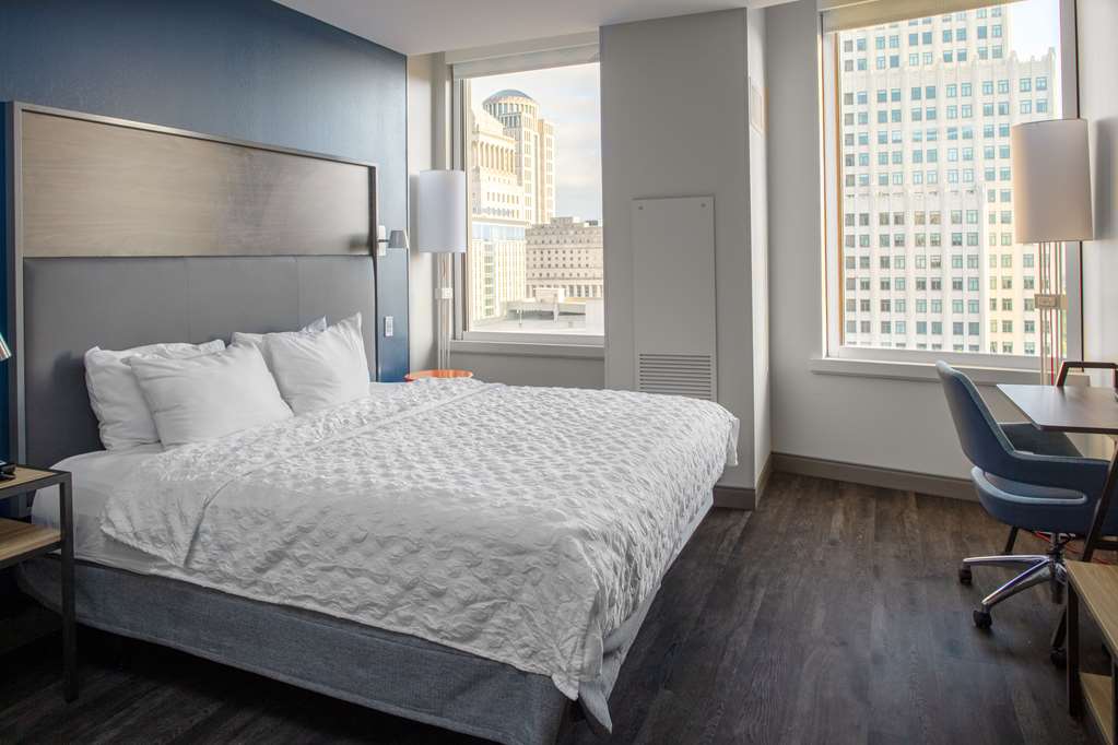 Tru by Hilton St. Louis Downtown — photo 3