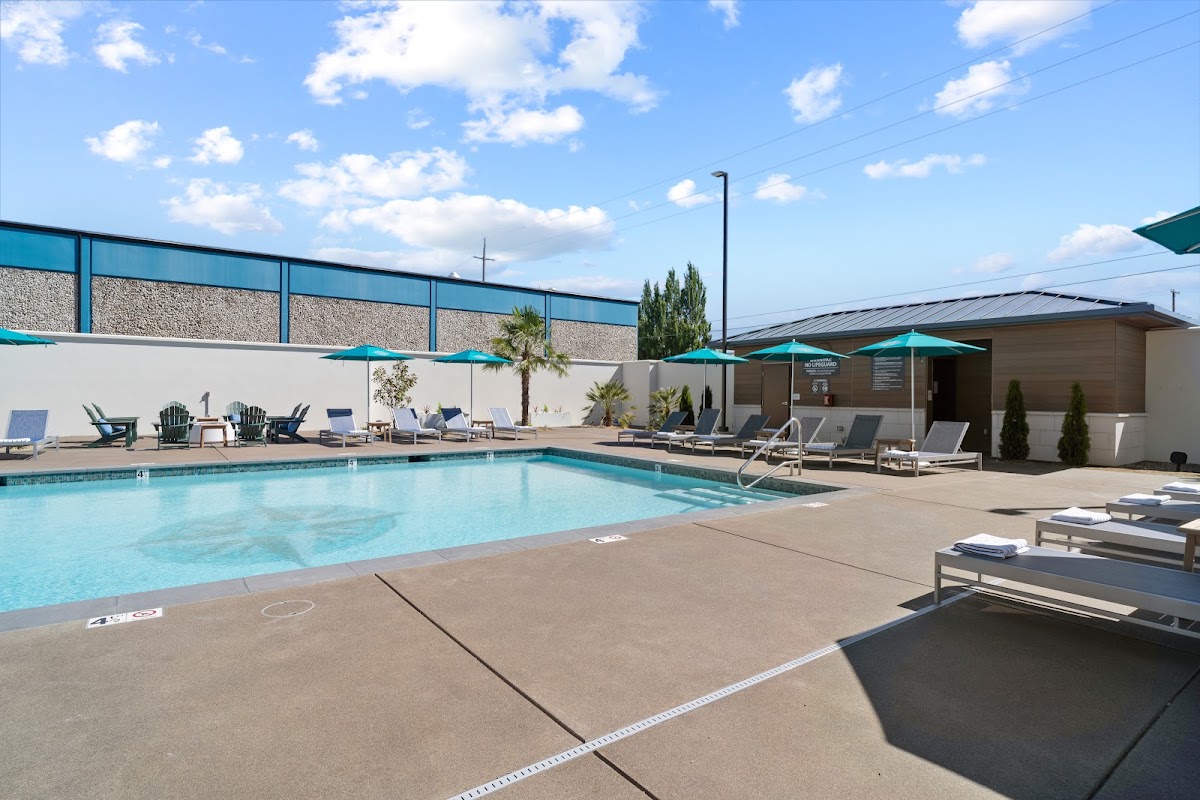 Compass Hotel Medford by Margaritaville — photo 4