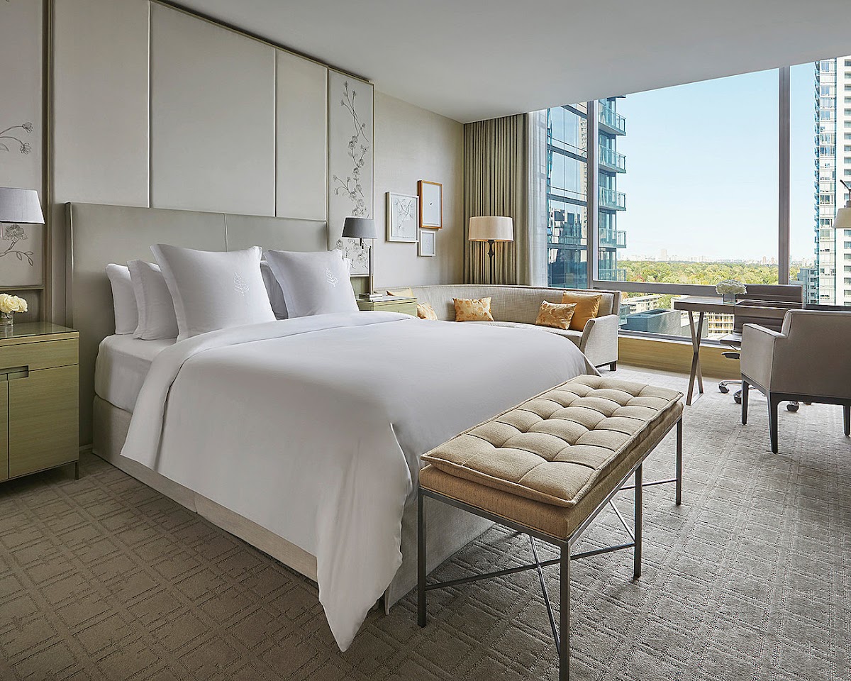 Four Seasons Hotel Toronto — photo 3