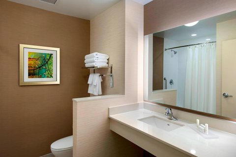 Fairfield by Marriott Inn & Suites Syracuse Carrier Circle — photo 5