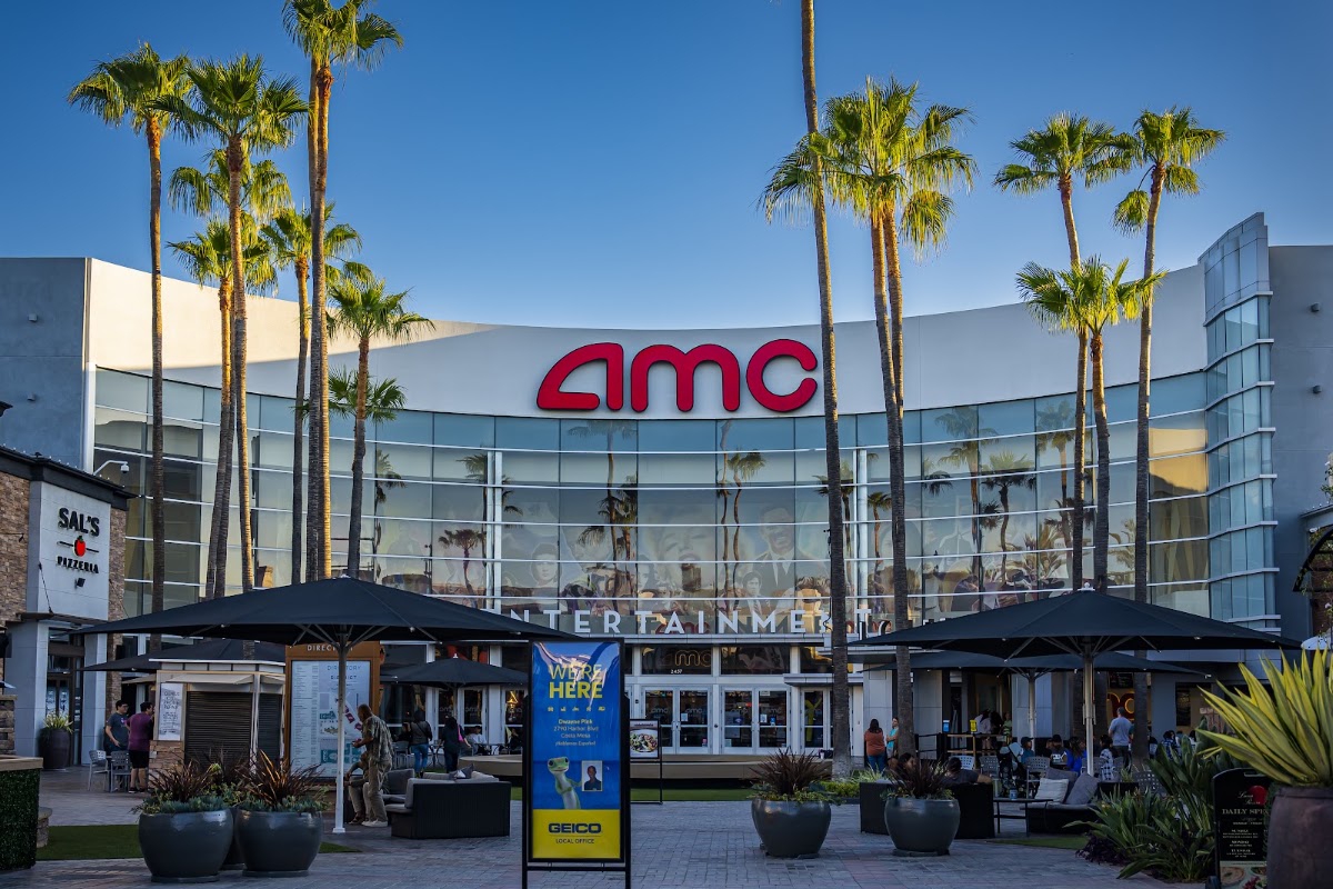 AMC Tustin 14 @ The District