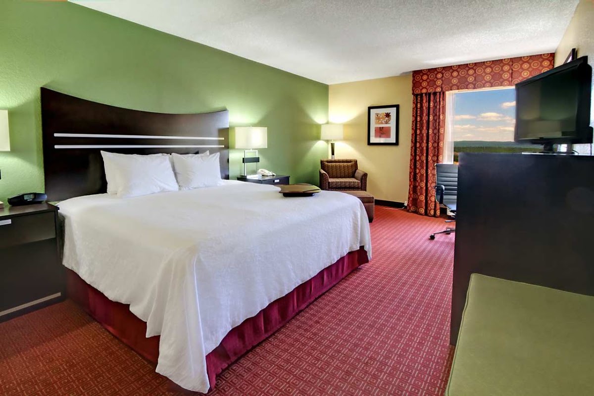 Hampton Inn Hot Springs — photo 3