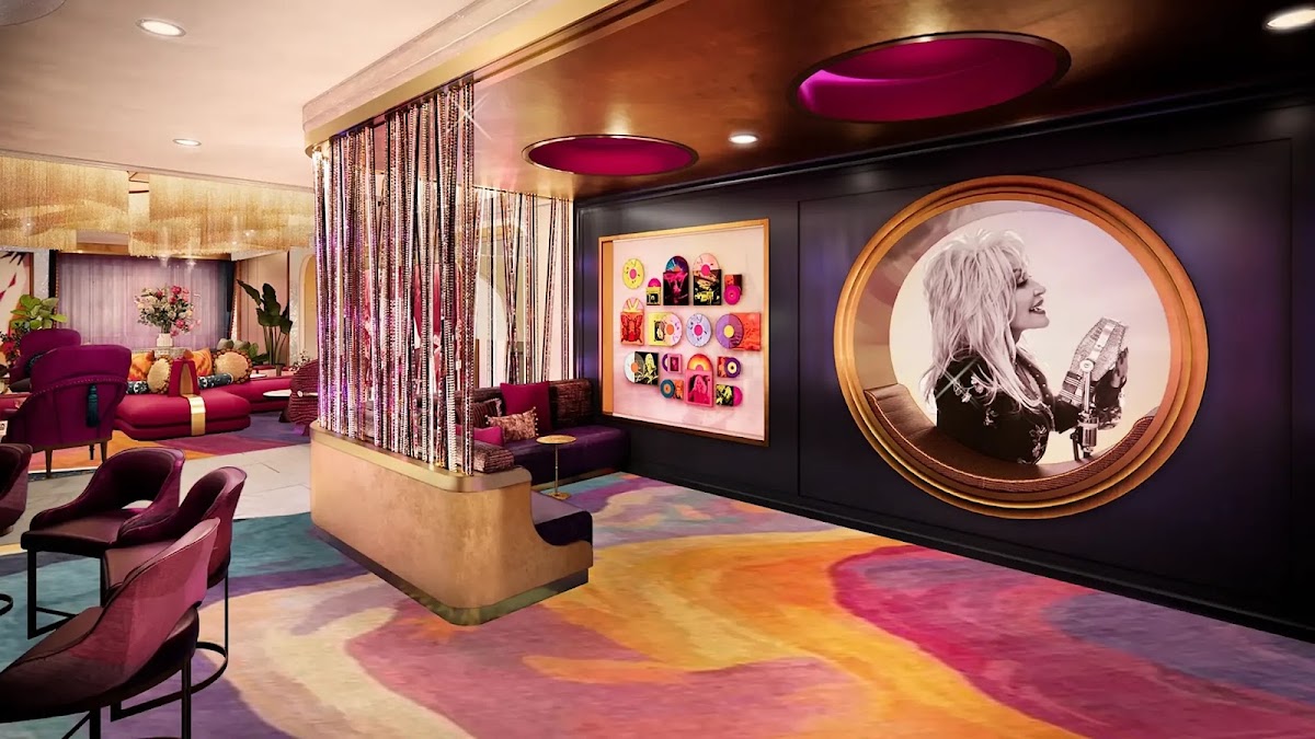 Dolly Parton's SongTeller Hotel — photo 5