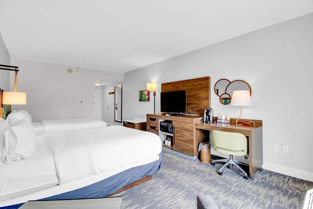 Hampton Inn & Suites Sarasota/Bradenton-Airport — photo 3
