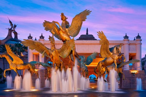 The Royal at Atlantis — photo 1