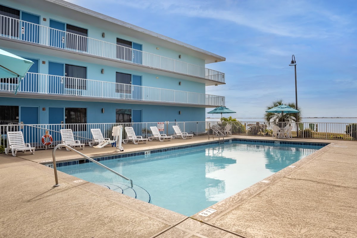 Best Western Navarre Waterfront