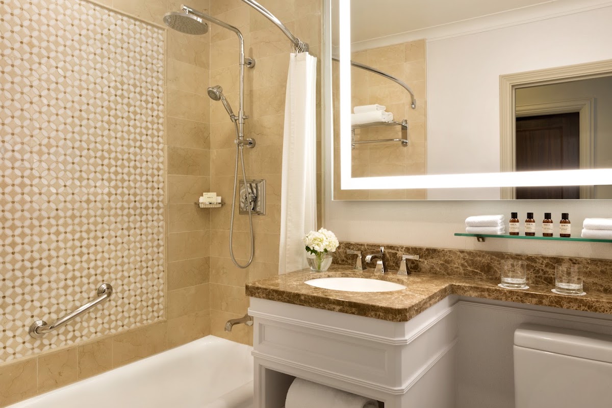 Fairmont Hotel Vancouver — photo 5