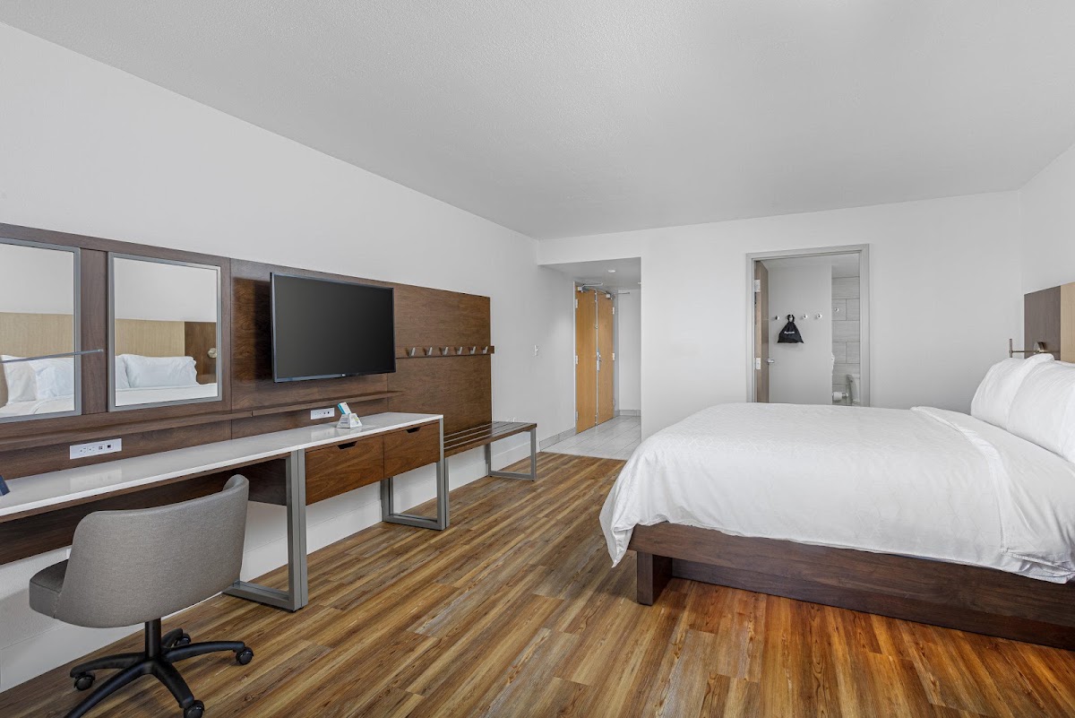 Holiday Inn Express Pensacola Beach by IHG — photo 3