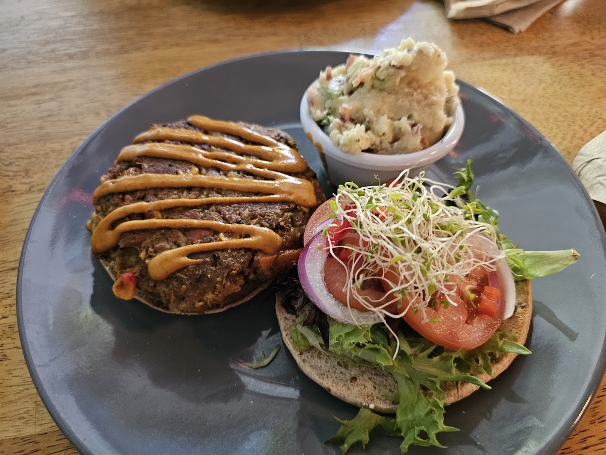 Lotus Cafe & Juice Bar At Zen Garden — photo 4