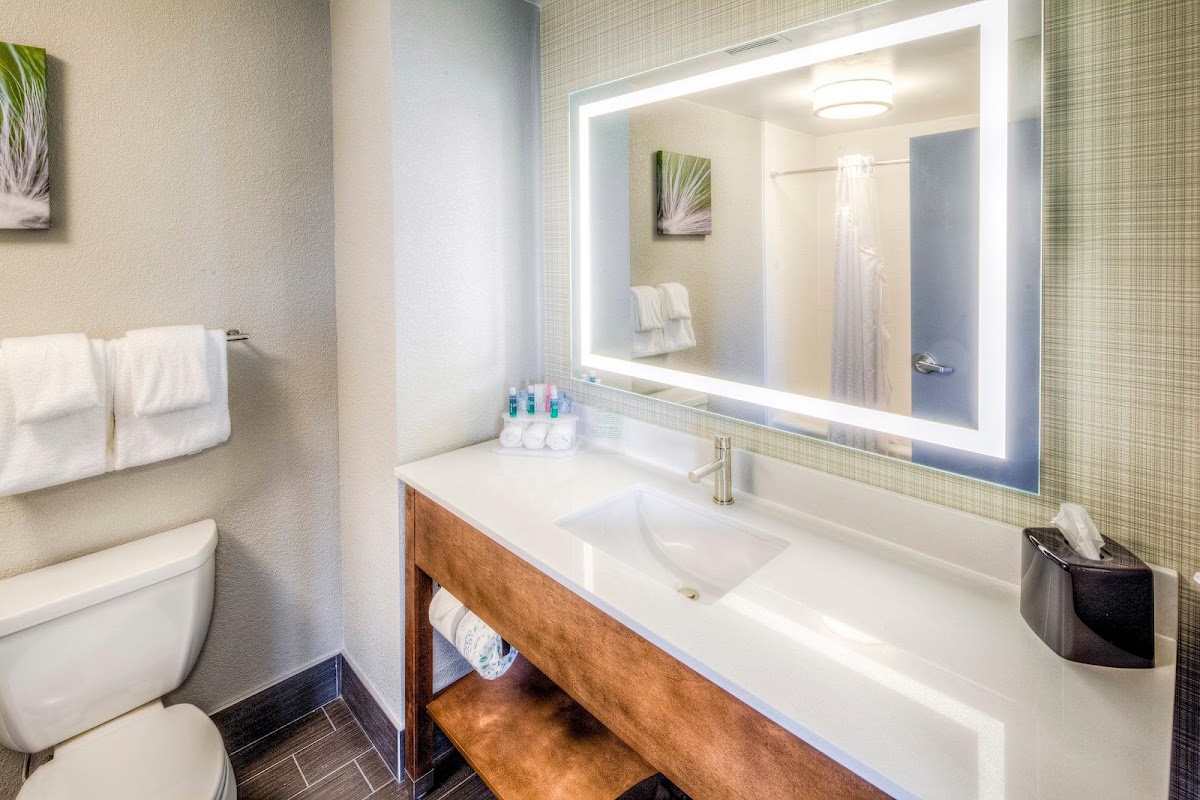 Holiday Inn Express & Suites Cleveland West - Westlake by IHG — photo 5