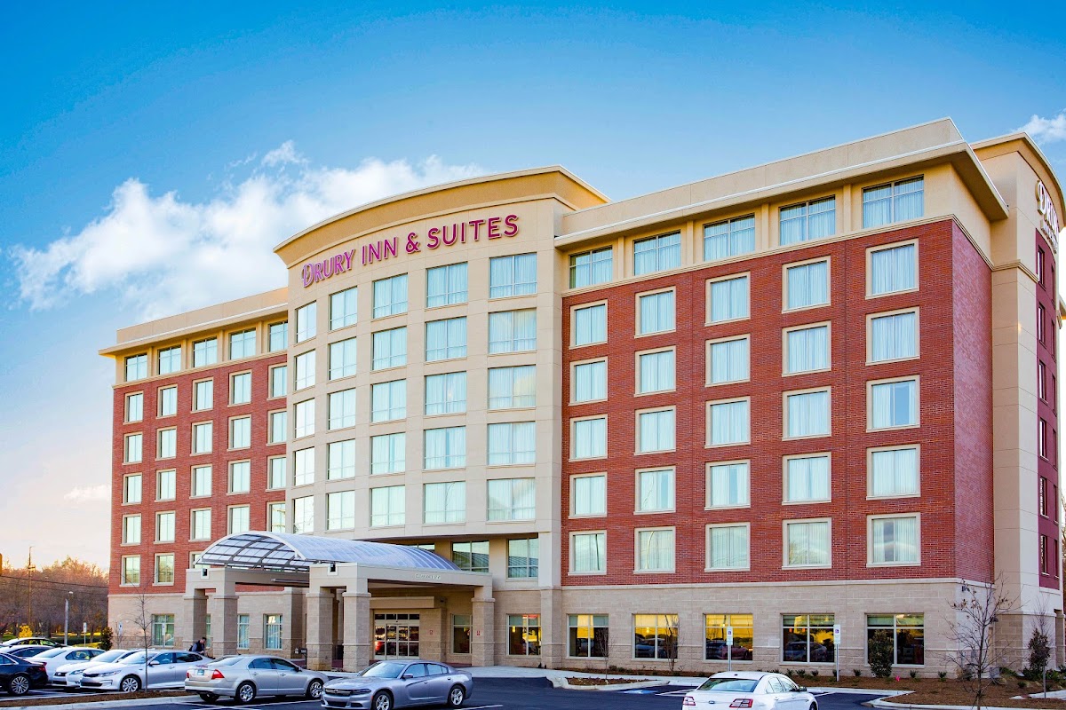 Drury Inn & Suites Charlotte Arrowood — photo 1