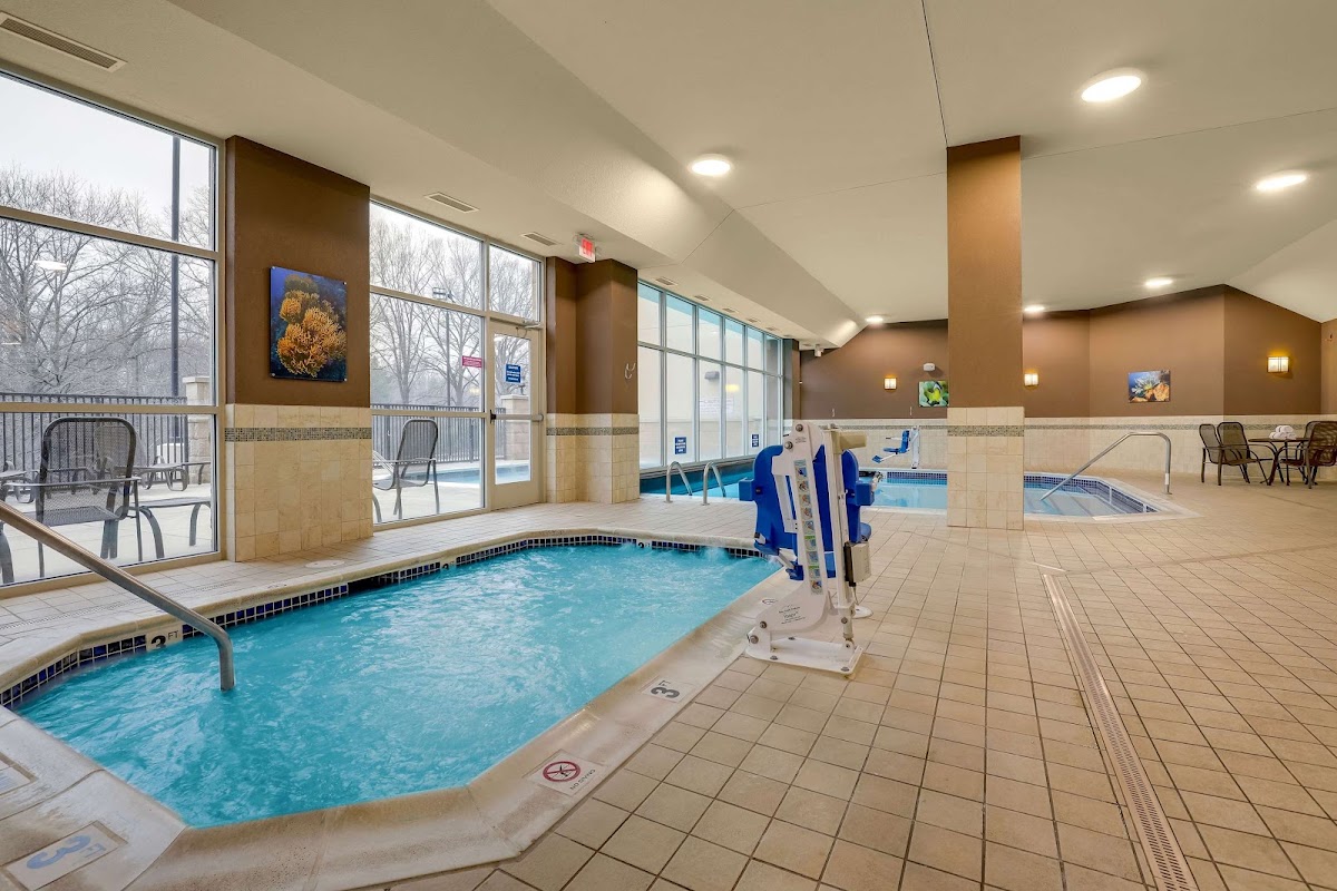 Drury Inn & Suites Charlotte Arrowood — photo 4