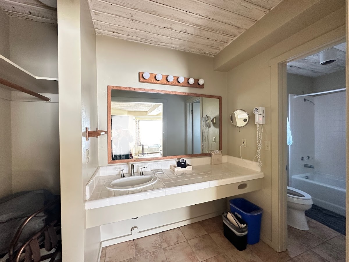 Carmel Valley Lodge — photo 5