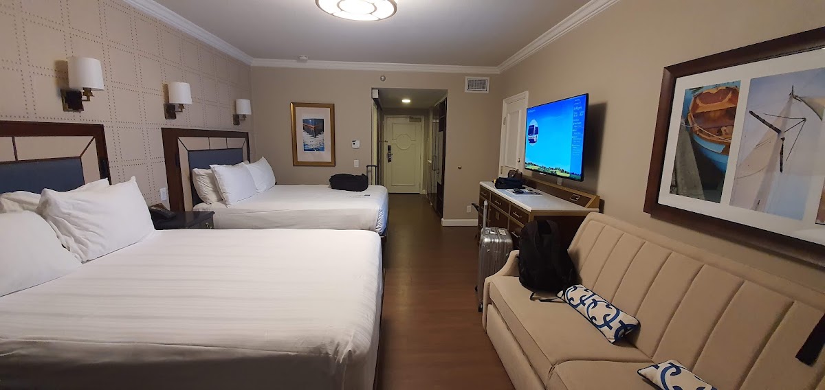 Disney's Yacht Club Resort — photo 3