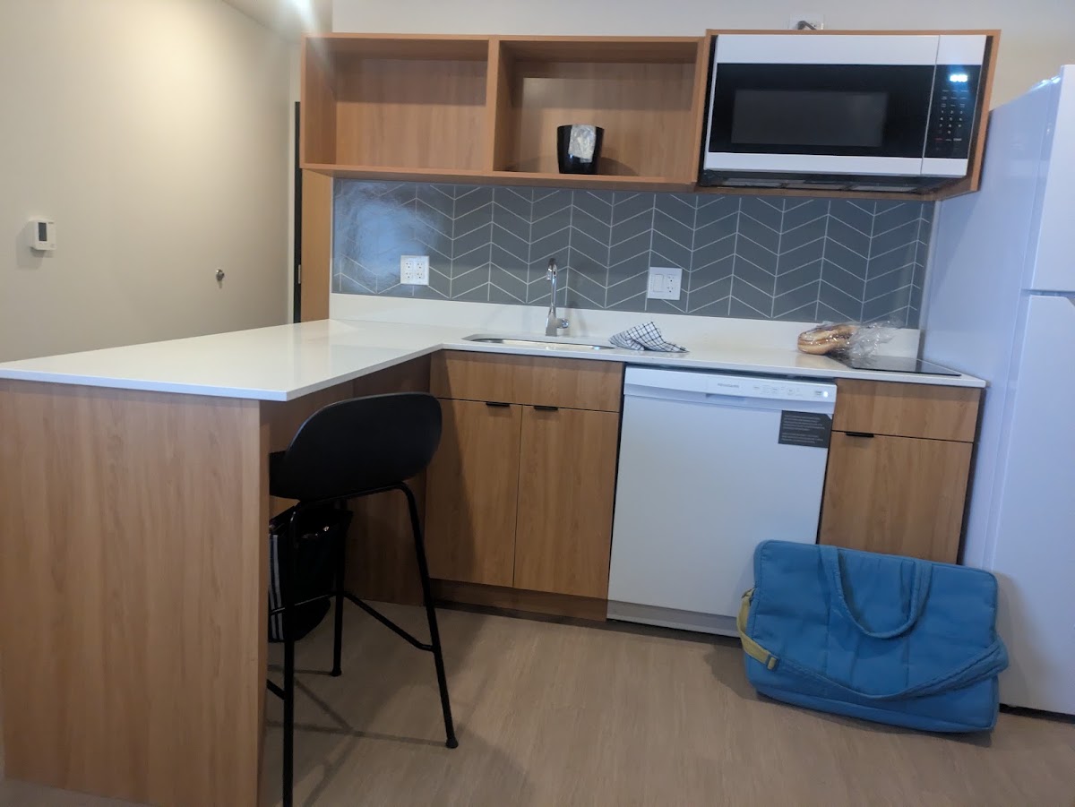 LivAway Suites - Glendale, AZ — photo 5