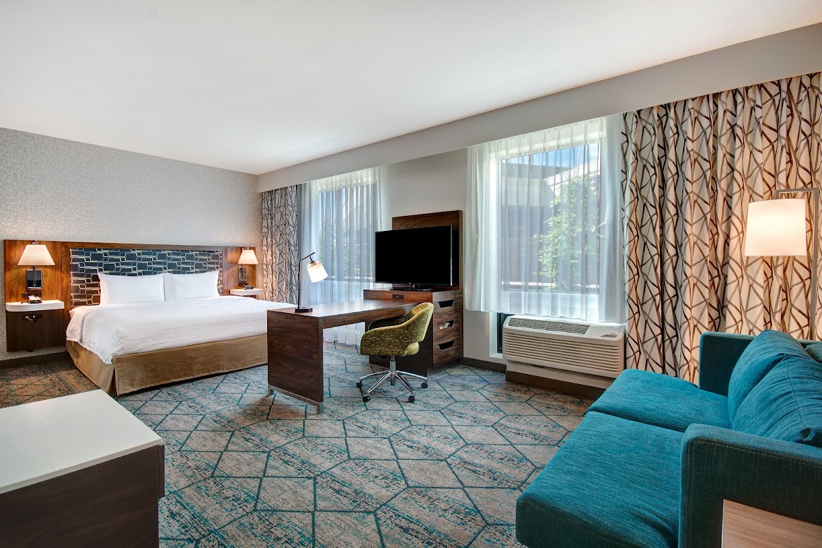 Hampton Inn & Suites Sunnyvale Silicon Valley — photo 3