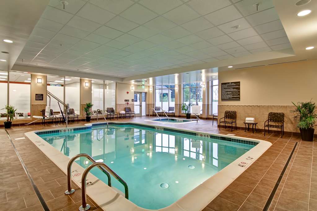 Hilton Garden Inn Woodbridge — photo 4