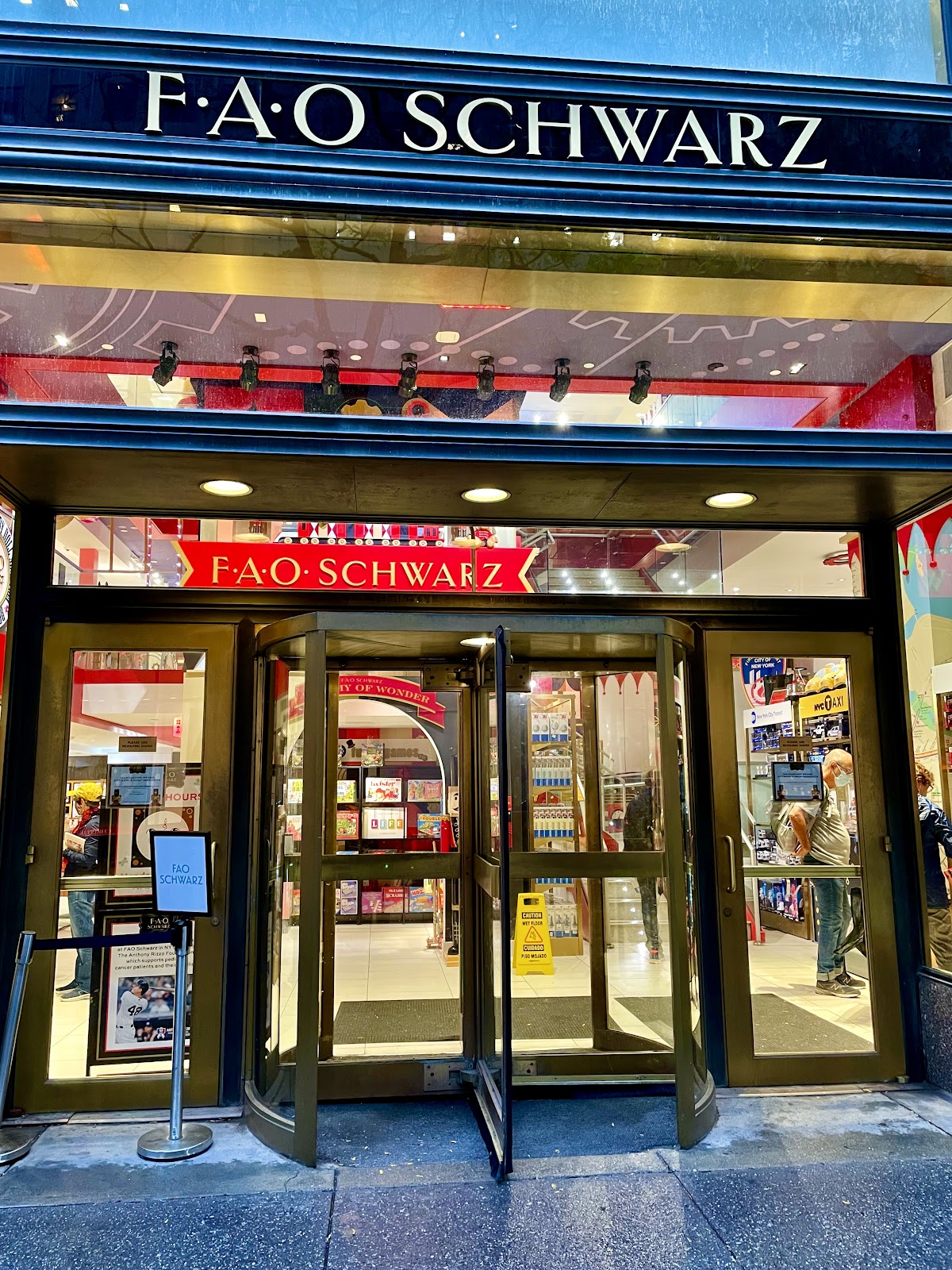FAO Schwarz — photo 1