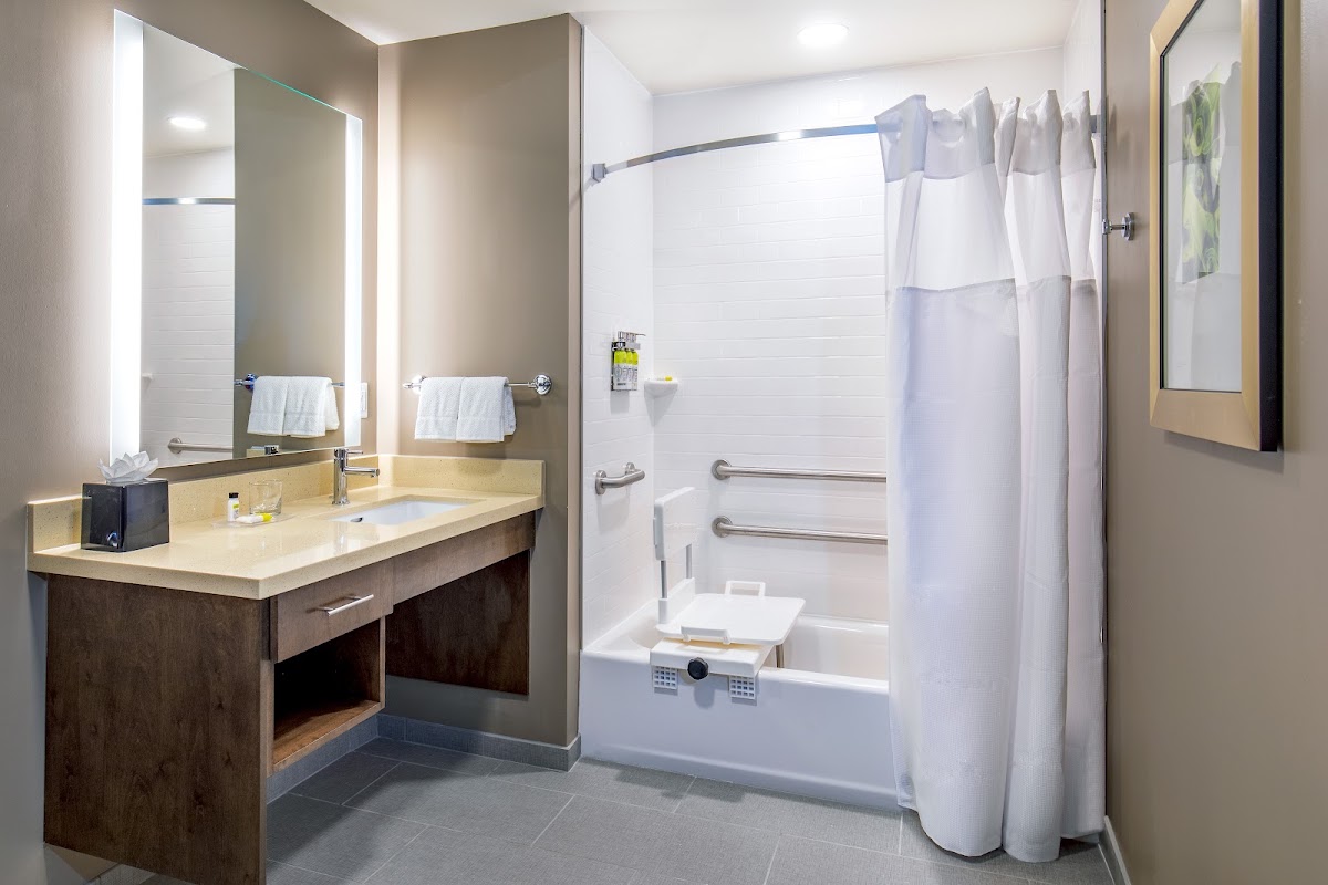Staybridge Suites Charlottesville Airport by IHG — photo 5