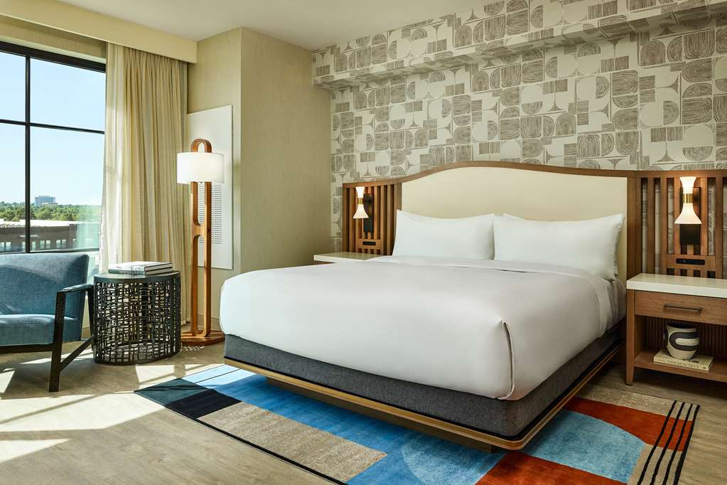 Lively Hotel on OAK — photo 3
