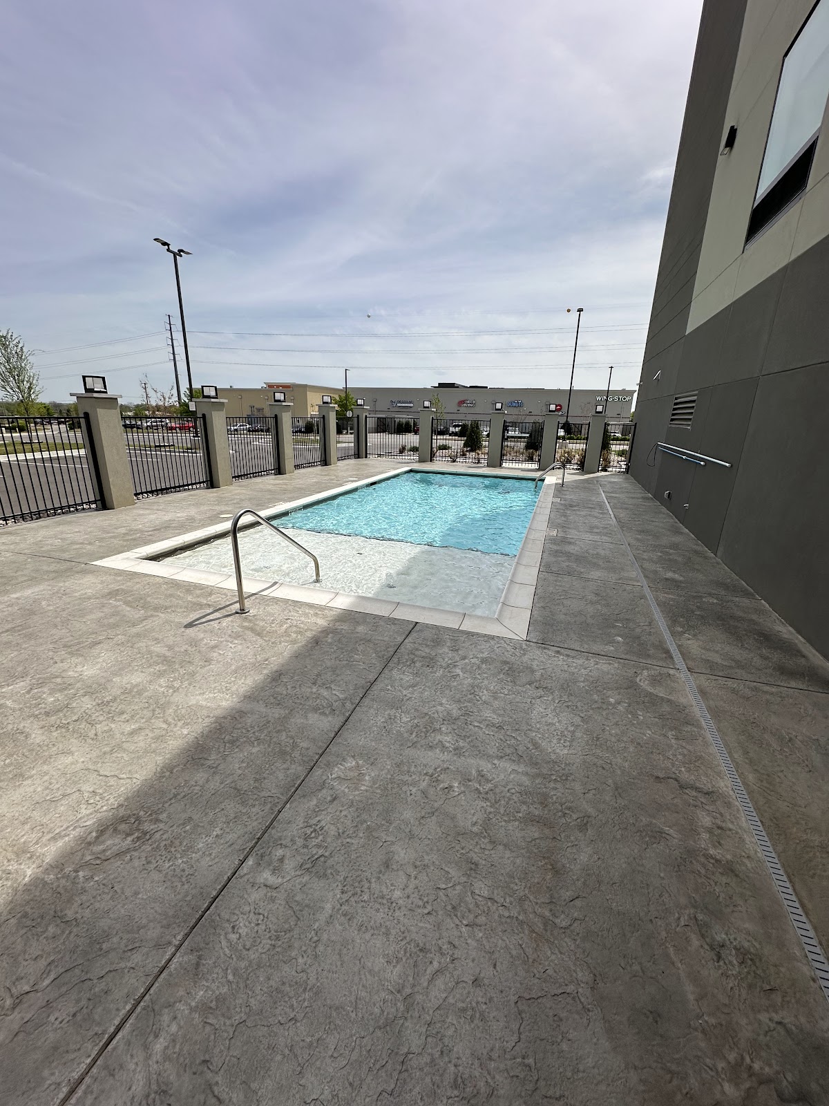 avid hotel Tulsa Hills, an IHG Hotel — photo 4