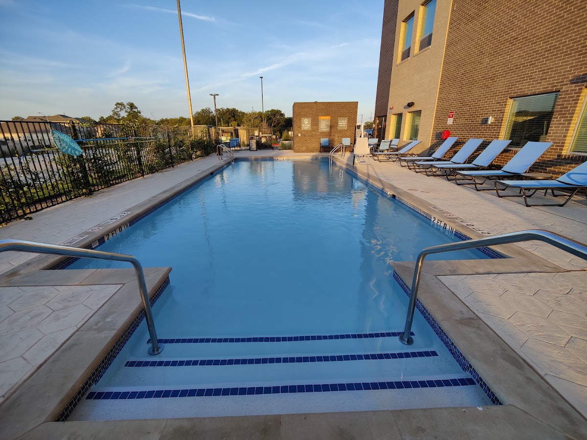 La Quinta Inn & Suites by Wyndham Round Rock near Kalahari — photo 4