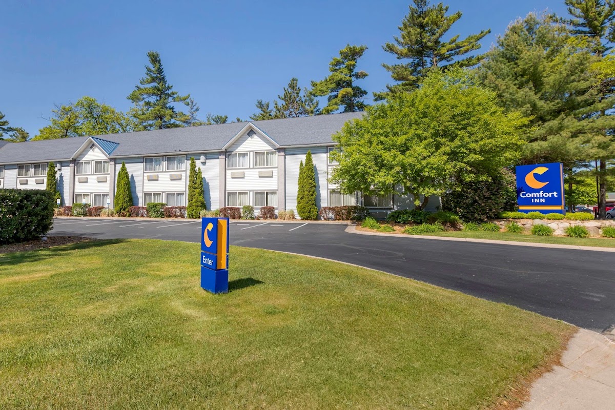 Comfort Inn Traverse City — photo 1