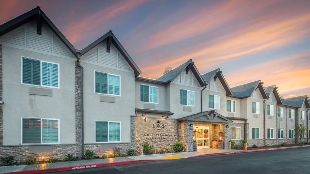 Aristocrat Hotel, BW Signature Collection