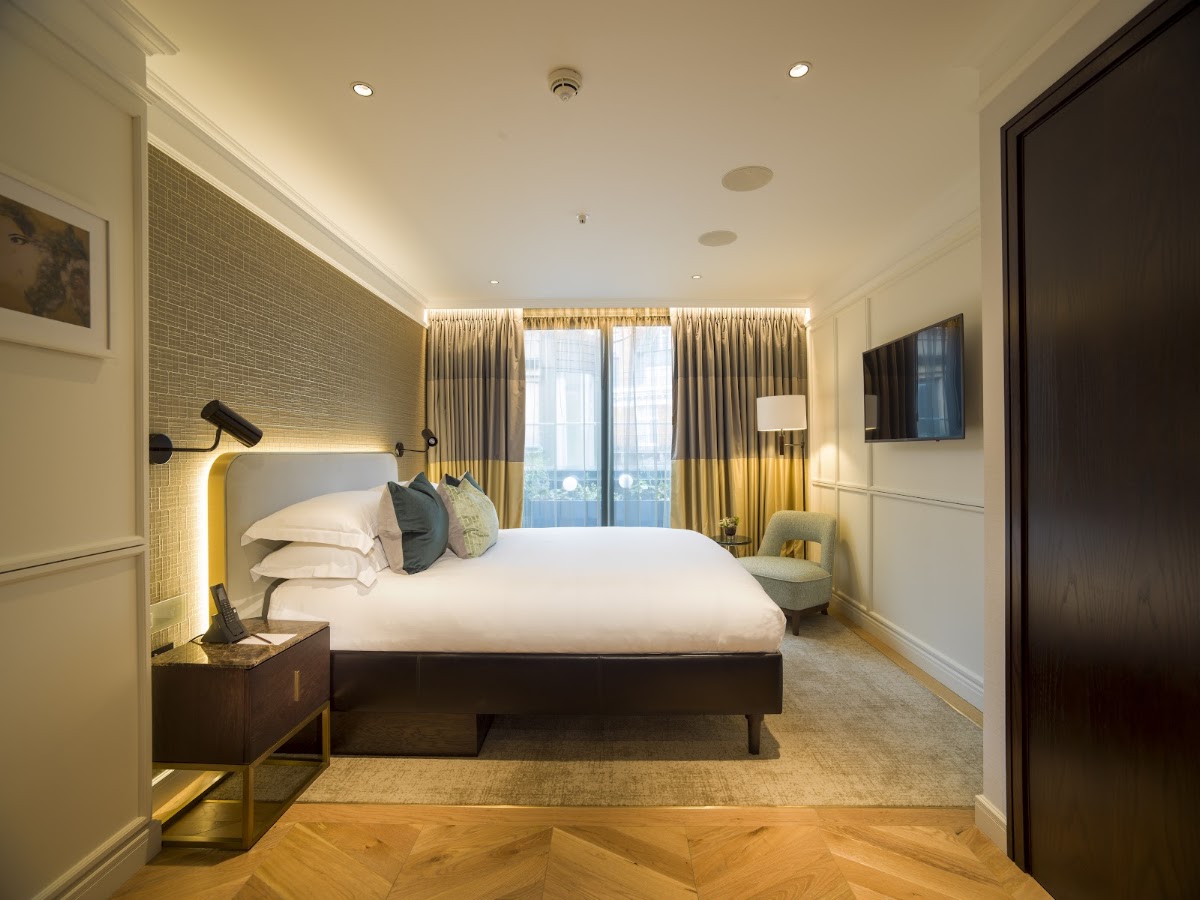 The Guardsman Hotel & Residences — photo 3