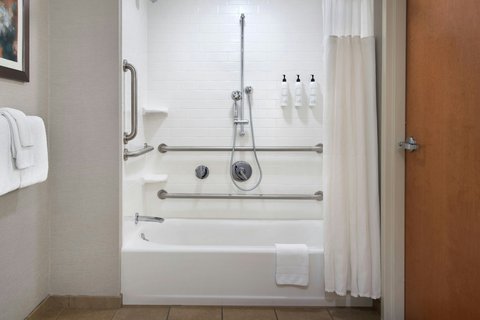 Fairfield by Marriott Inn & Suites Great Barrington Lenox/Berkshires — photo 5