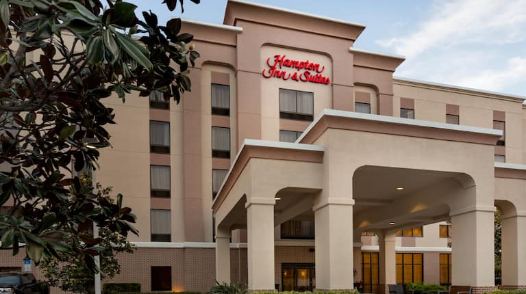 Hampton Inn & Suites Largo
