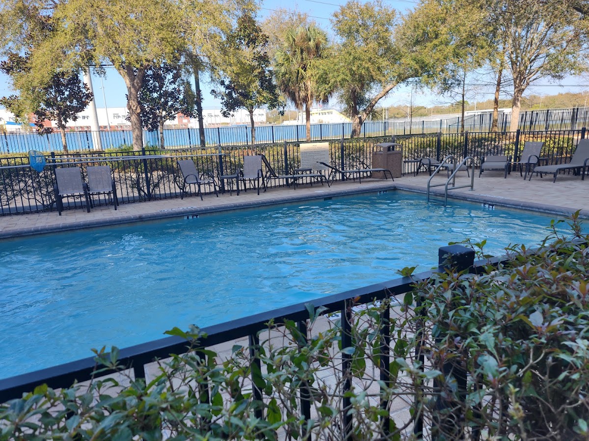 Hampton Inn & Suites Largo — photo 4