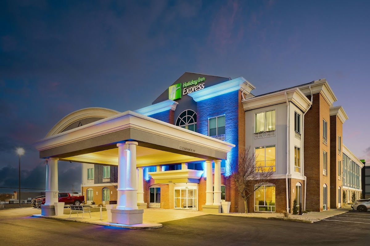 Holiday Inn Express & Suites Richmond by IHG — photo 1