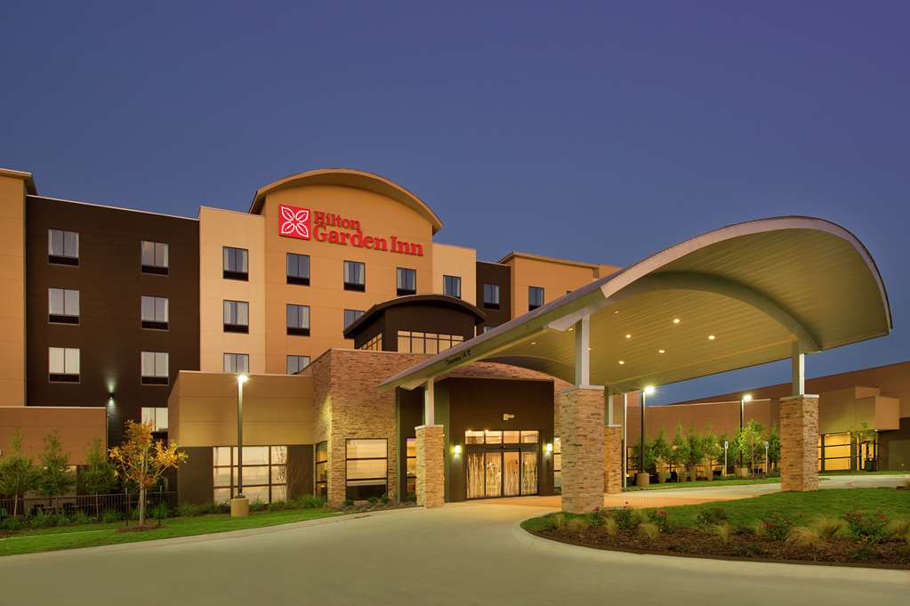 Hilton Garden Inn College Station — photo 1