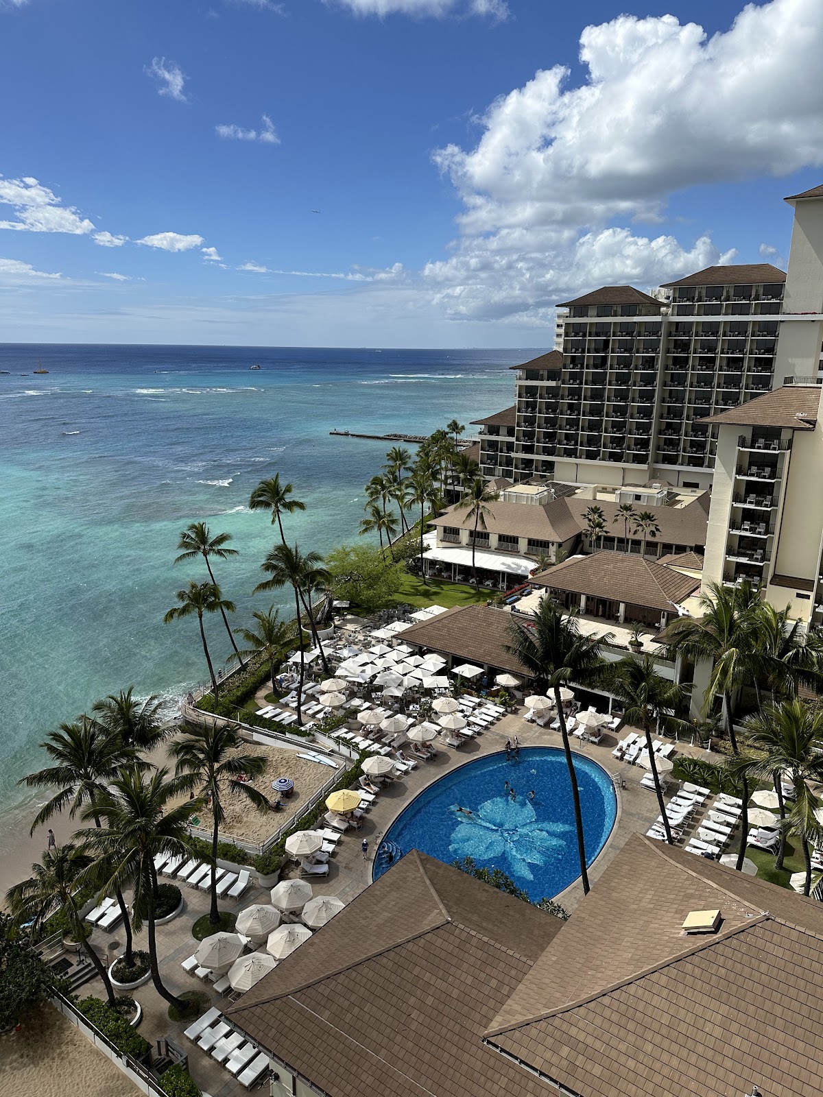 Sheraton Waikiki Beach Resort — photo 1