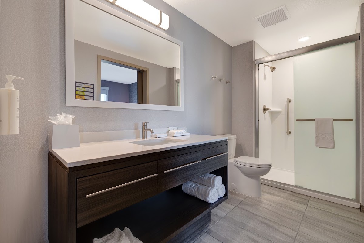 Home2 Suites by Hilton Petaluma — photo 5