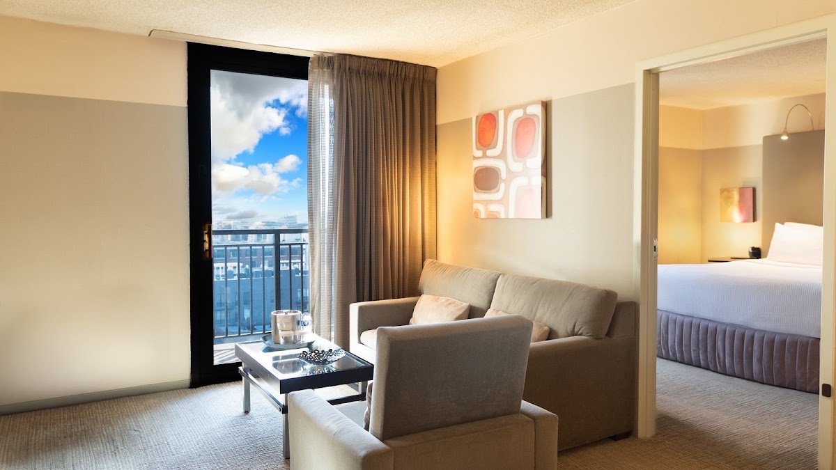 Crowne Plaza Chicago West Loop by IHG — photo 3