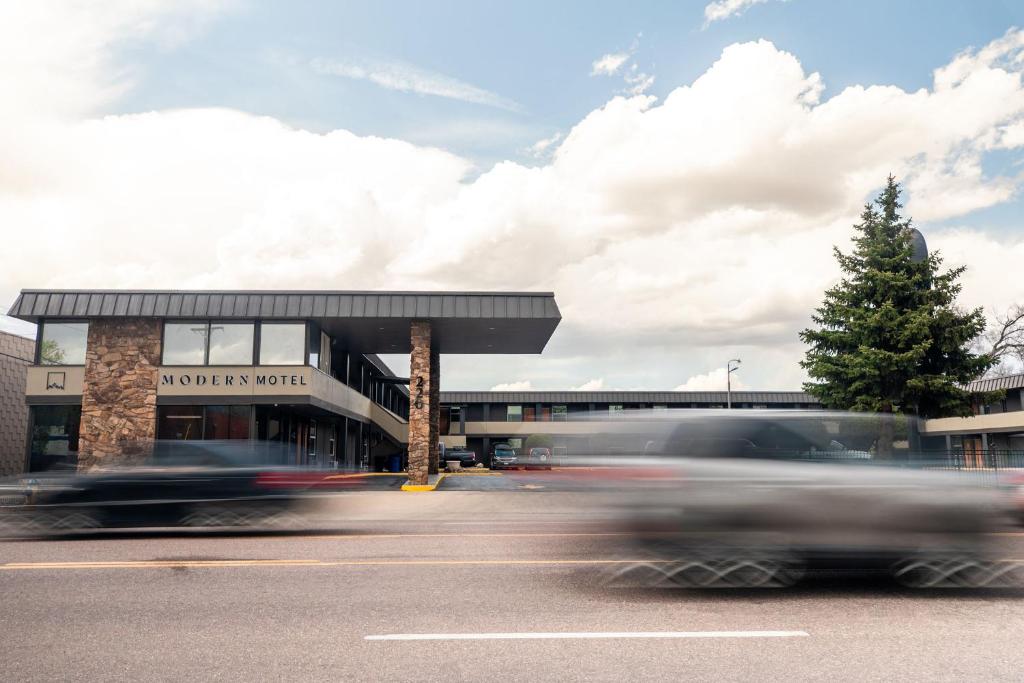 Modern Motel — photo 5