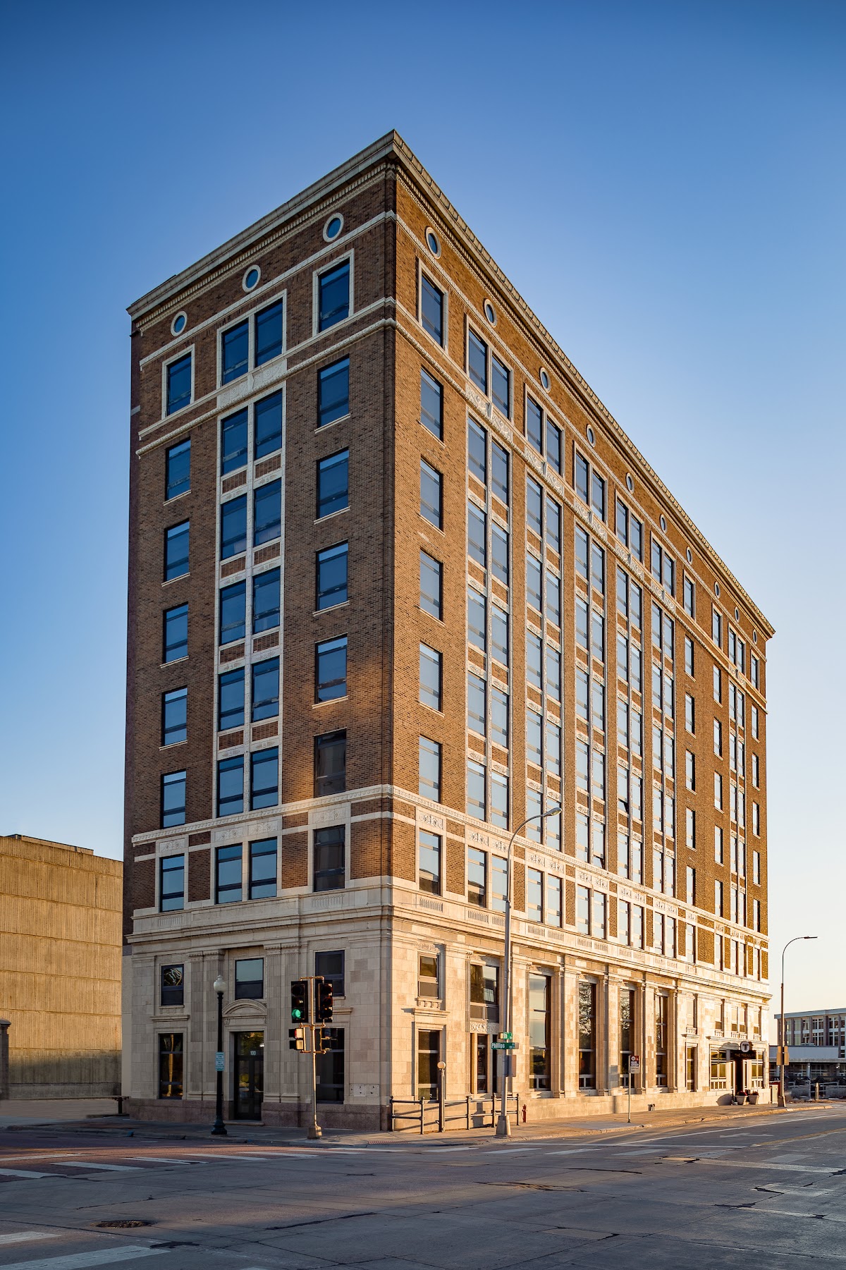 Hotel On Phillips Sioux Falls — photo 1