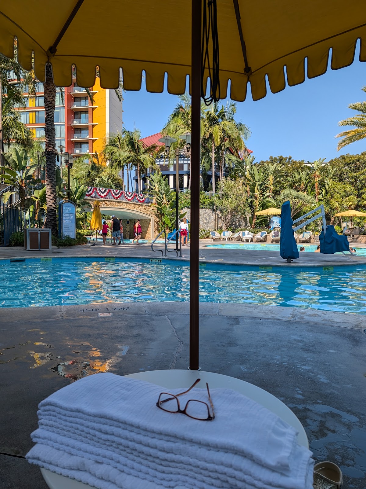 Disneyland Hotel — photo 4