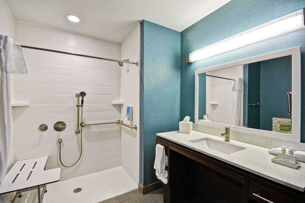 Home2 Suites by Hilton Pensacola I-10 at North Davis Hwy — photo 5